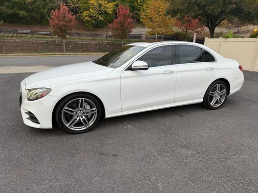 2017 Mercedes-Benz E-Class E 300 4MATIC Sedan 4D