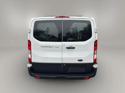 2018 Ford Transit-250 Base