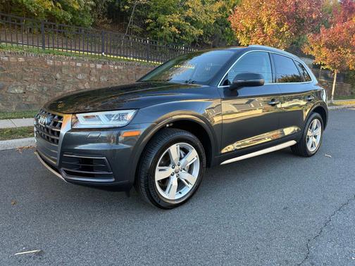 2019 Audi Q5 2.0T Premium Plus