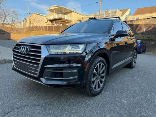 2019 Audi Q7 55 Premium Plus