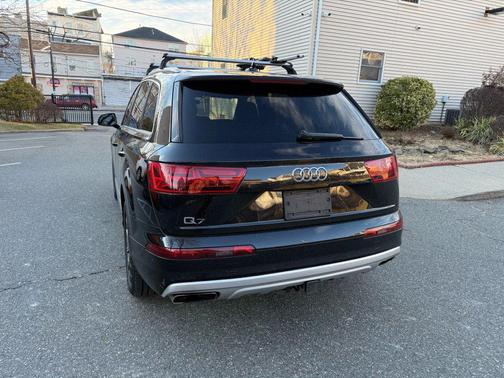 2019 Audi Q7 55 Premium Plus