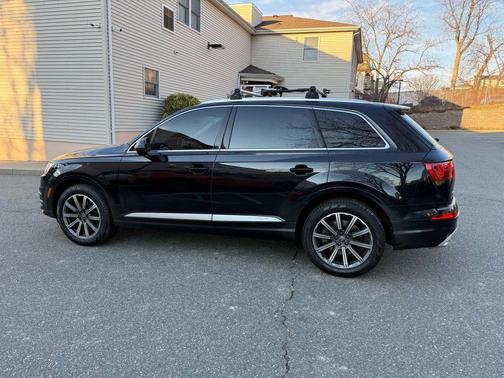 2019 Audi Q7 55 Premium Plus