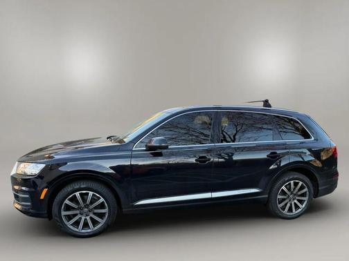 2019 Audi Q7 55 Premium Plus