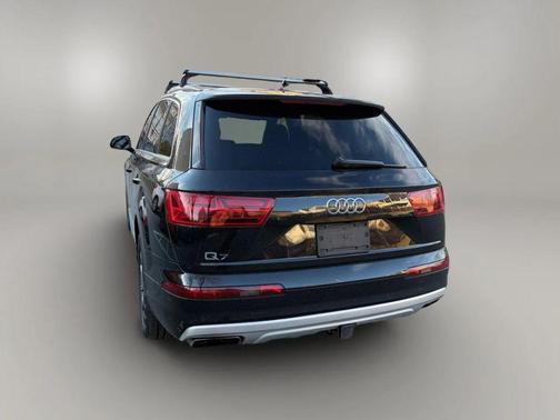 2019 Audi Q7 55 Premium Plus