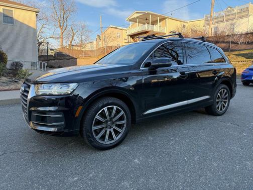 2019 Audi Q7 55 Premium Plus