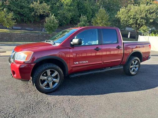 2015 Nissan Titan SV