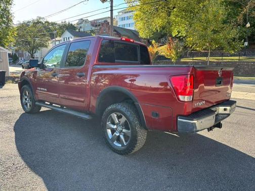 2015 Nissan Titan SV