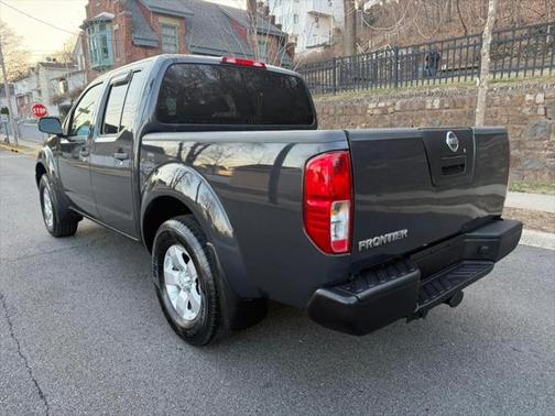 2010 Nissan Frontier SE