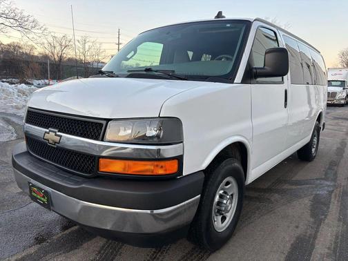 2017 Chevrolet Express 2500 LT