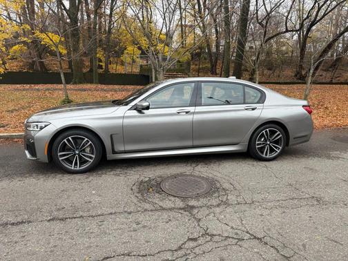 2020 BMW 750 i xDrive