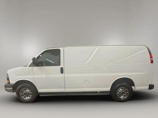 2016 GMC Savana 2500 Work Van