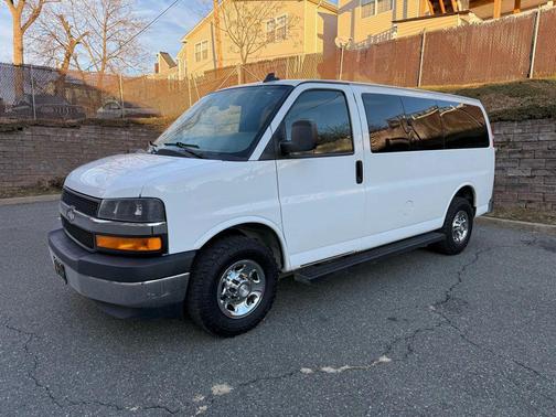 2018 Chevrolet Express 3500 LT