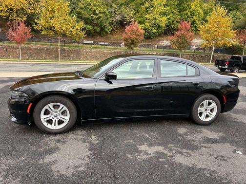 2017 Dodge Charger SE