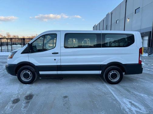 2015 Ford Transit-150 XL