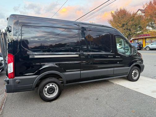 2018 Ford Transit-250 Base