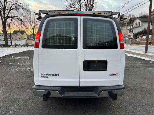 2017 GMC Savana 2500 Work Van
