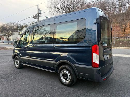 2016 Ford Transit-150 XL