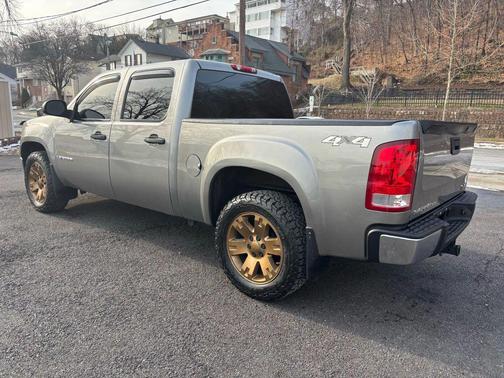 2007 GMC Sierra 1500 SLE2 Crew Cab