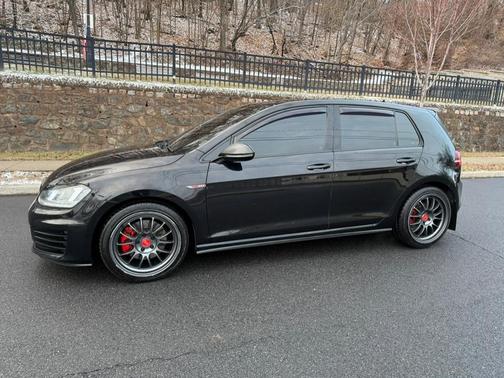 2017 Volkswagen Golf GTI 2.0T S 4-Door