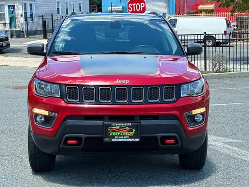 Redline Pearlcoat 2018 Jeep Compass Trailhawk