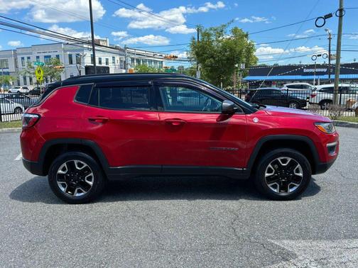 Redline Pearlcoat 2018 Jeep Compass Trailhawk