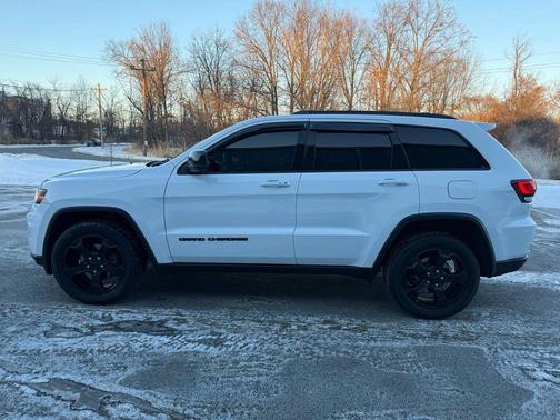 2019 Jeep Grand Cherokee Upland