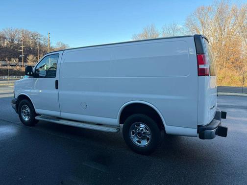 2019 GMC Savana 2500 Work Van