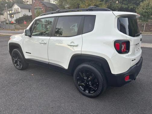 2017 Jeep Renegade Altitude