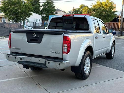Brilliant Silver 2016 Nissan Frontier SV
