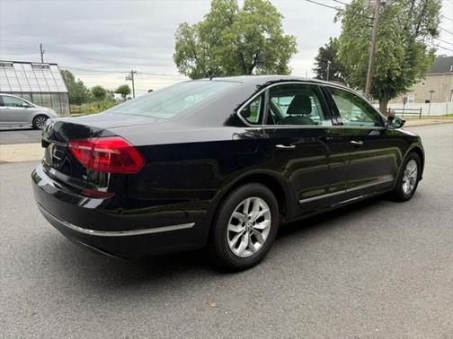 2016 Volkswagen Passat 1.8T S