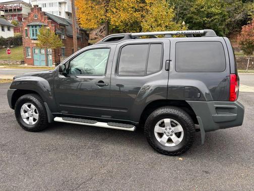 2010 Nissan Xterra S