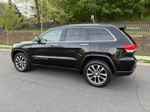 2018 Jeep Grand Cherokee Sterling Edition