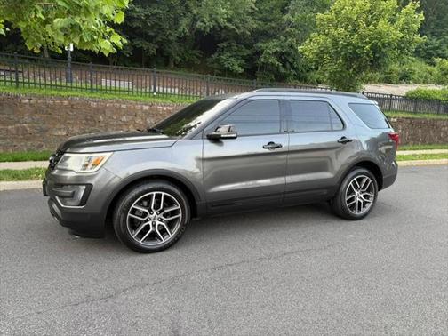 2016 Ford Explorer Sport