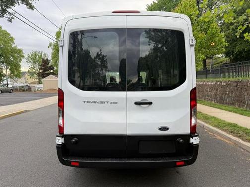 2015 Ford Transit-250 Base