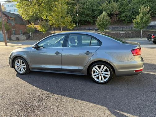 2012 Volkswagen Jetta GLI Autobahn