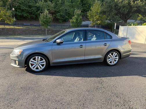 2012 Volkswagen Jetta GLI Autobahn