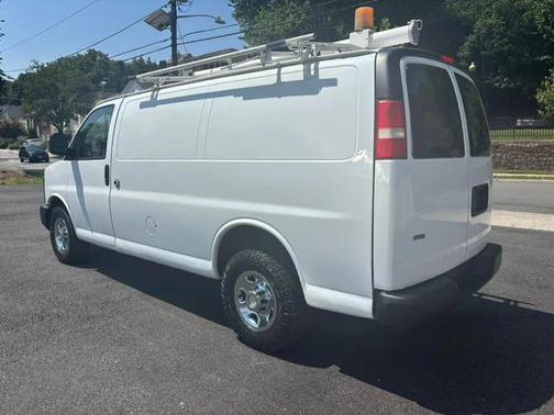 2011 Chevrolet Express 2500 Work Van