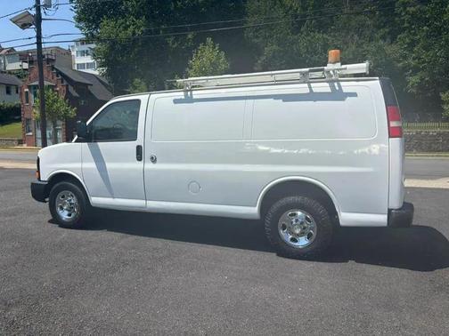 2011 Chevrolet Express 2500 Work Van