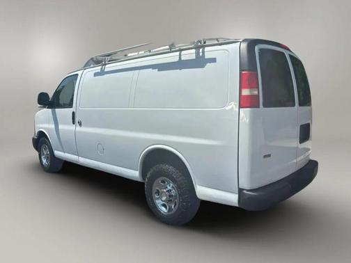 2011 Chevrolet Express 2500 Work Van
