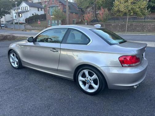 2010 BMW 128 2dr Cpe 128i SULEV