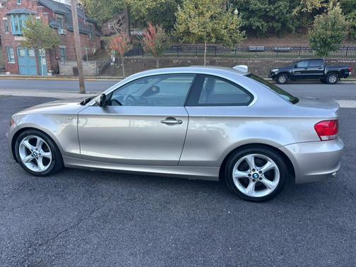2010 BMW 128 2dr Cpe 128i SULEV