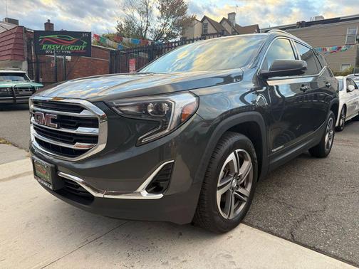 2021 GMC Terrain SLT