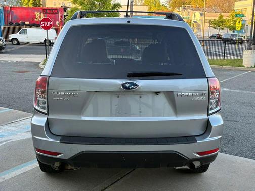 Silver 2011 Subaru Forester 2.5 X Limited