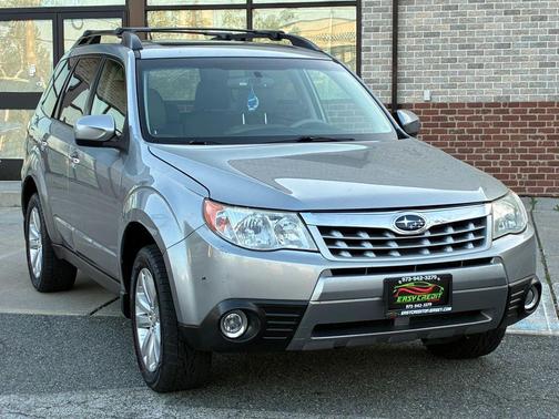 Silver 2011 Subaru Forester 2.5 X Limited