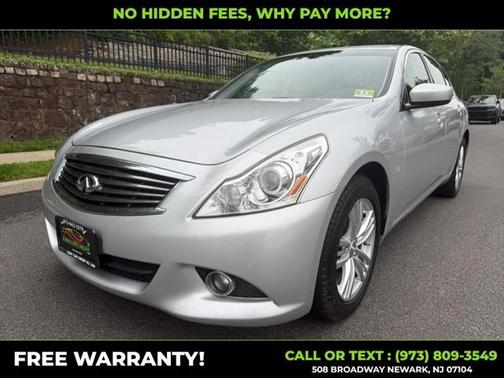 2015 INFINITI Q40 Base