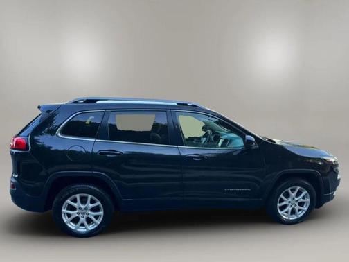 2015 Jeep Cherokee Sport