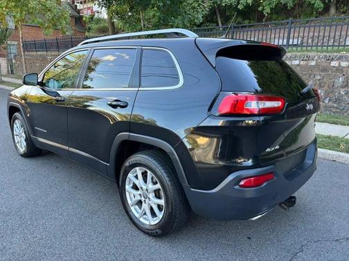 2015 Jeep Cherokee Sport
