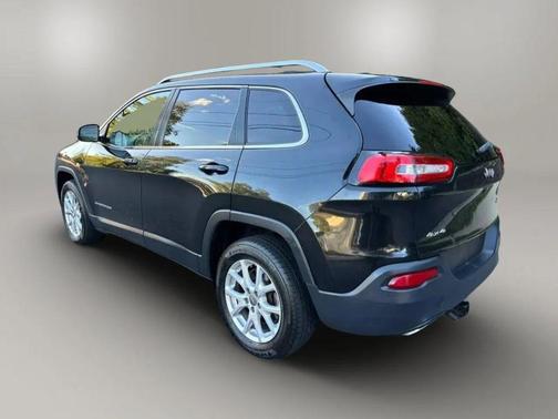 2015 Jeep Cherokee Sport