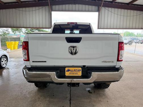 Bright White Clearcoat 2024 RAM 2500 Big Horn Crew Cab 4x4 6'4' Box