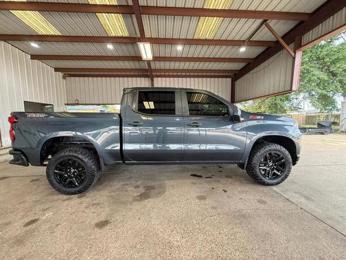 Shadow Gray Metallic 2021 Chevrolet Silverado 1500 Custom Trail Boss